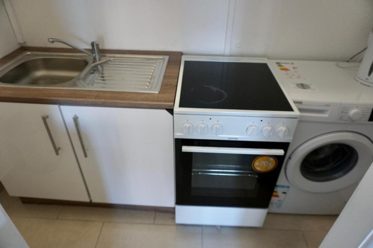 Alster Hamburg - Saniertes und möbliertes Apartment mit Bad und Küche Exterior foto